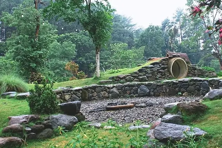 Pinusia Park Spot Unik Taman di Semarang