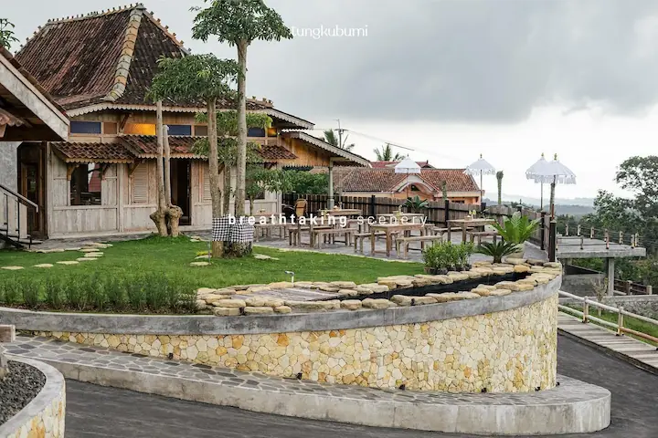 Tungku Bumi Spot Unik Taman di Semarang